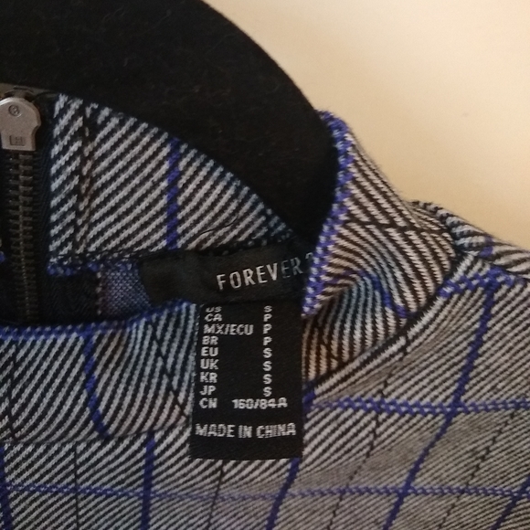 Gridded crop top - Picture 4 of 4